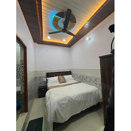 Rudra Inn Ayodhya Exterior photo
